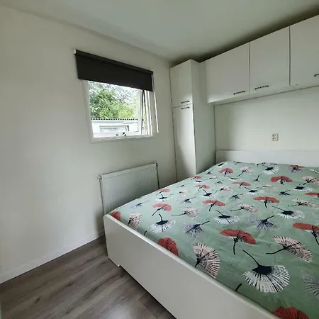 Mooi Chalet In Campsite *